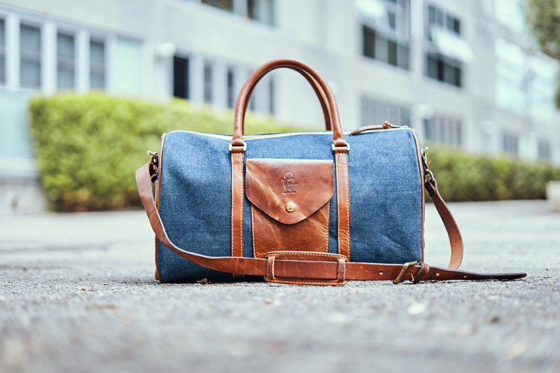 upgraded-hands-on-with-sandasts-boston-denim-duffle-5