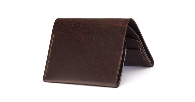 The One Wallet You Need To Slim Down - The Primary Mag